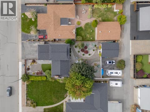 Photo 7 of 127 Elm Avenue, Main South, Penticton