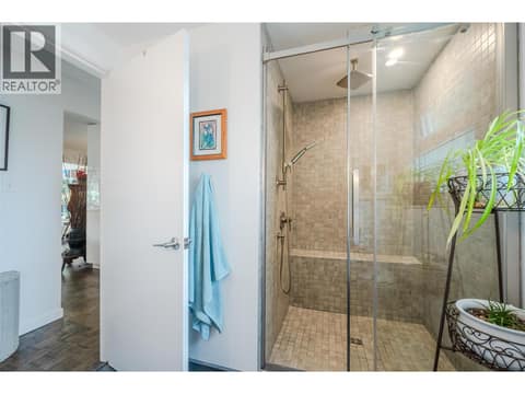 Downstairs 3pce common bathroom. at 127 Elm Avenue, Main South, Penticton