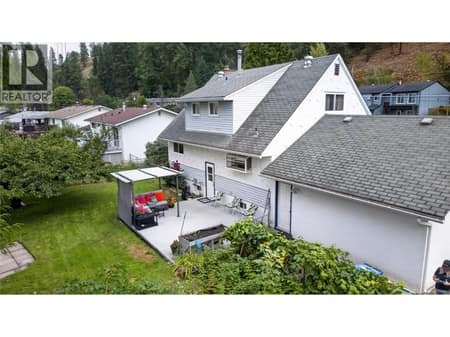 Photo 2 of 1710 Hollywood Road S, Rutland South, Kelowna
