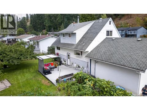 Photo 2 of 1710 Hollywood Road S, Rutland South, Kelowna