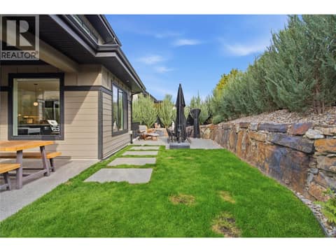 Private landscaped back yard space at 1215 Ponds Avenue, Upper Mission, Kelowna