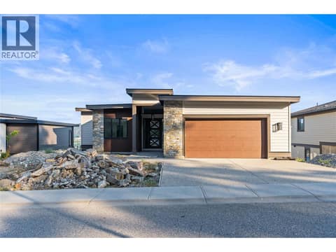 Photo 10 of 8940 Tavistock Road, Adventure Bay, Vernon
