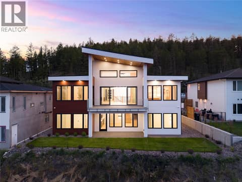 Photo 2 of 979 Loseth Drive, Black Mountain, Kelowna