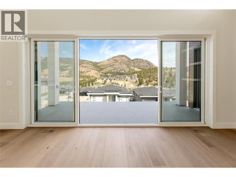 Photo 7 of 979 Loseth Drive, Black Mountain, Kelowna