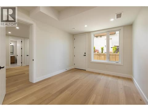 BOnus space with door, potential for nanny suite at 979 Loseth Drive, Black Mountain, Kelowna