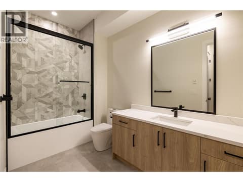 Suite Full Bathroom at 979 Loseth Drive, Black Mountain, Kelowna