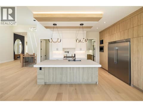 Thick Quartz island countertop at 979 Loseth Drive, Black Mountain, Kelowna