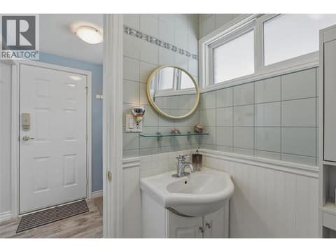 Photo 19 of 125 Corry Place, Wiltse/Valleyview, Penticton