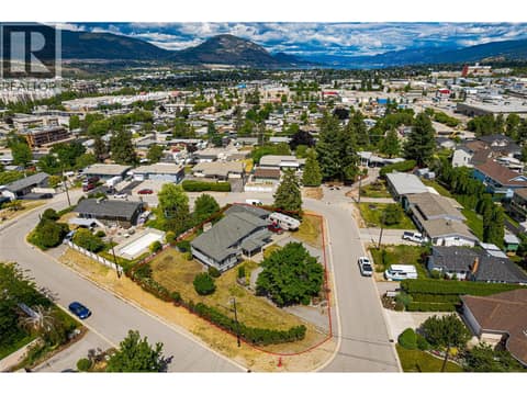 Photo 3 of 125 Corry Place, Wiltse/Valleyview, Penticton