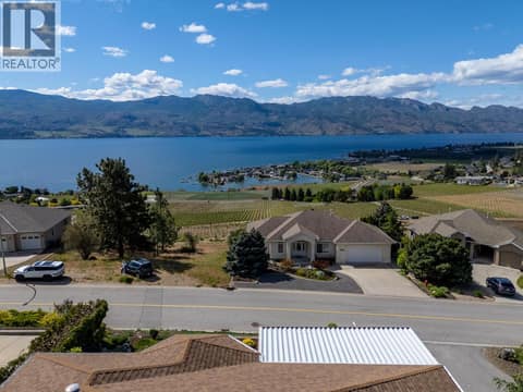 Photo 4 of 1350 Gregory Road, Lakeview Heights, West Kelowna