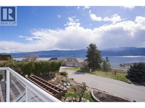 Photo 6 of 1350 Gregory Road, Lakeview Heights, West Kelowna