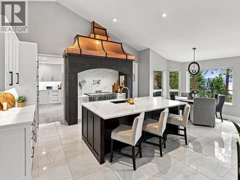 Photo 10 of 3280 Shiraz Court, Lakeview Heights, West Kelowna