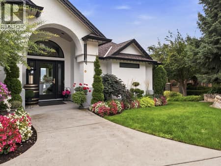 Photo 2 of 3280 Shiraz Court, Lakeview Heights, West Kelowna