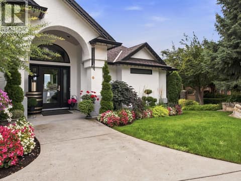 Photo 2 of 3280 Shiraz Court, Lakeview Heights, West Kelowna