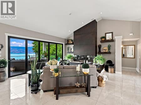 Photo 6 of 3280 Shiraz Court, Lakeview Heights, West Kelowna