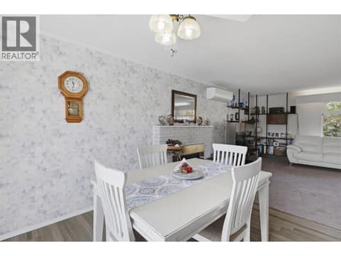 Photo 12 of 1090 Calmar Place, Brocklehurst, Kamloops