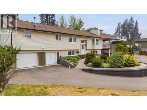 Photo 3 of 9181 Alder Street, Main Town, Summerland