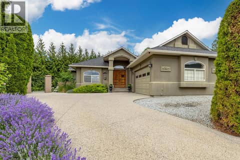 Photo 4 of 3103 Thacker Drive, Lakeview Heights, West Kelowna