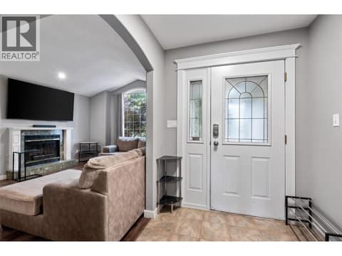 Photo 3 of 2277 Turnberry Place, Aberdeen, Kamloops
