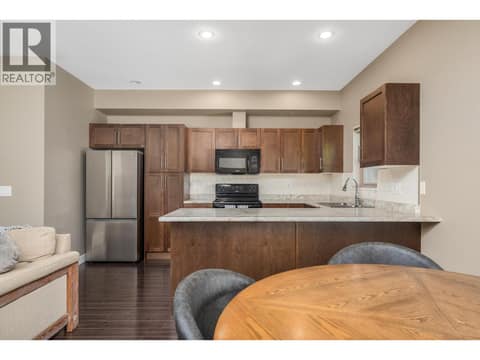 Photo 10 of 1703 43 Avenue Unit# 2, Harwood, Vernon