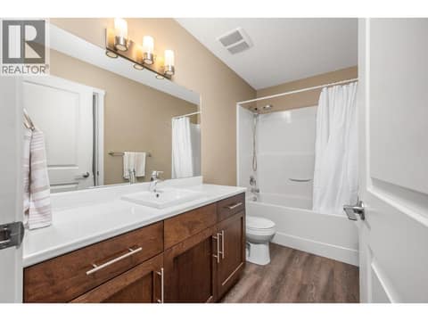 Photo 18 of 1703 43 Avenue Unit# 2, Harwood, Vernon
