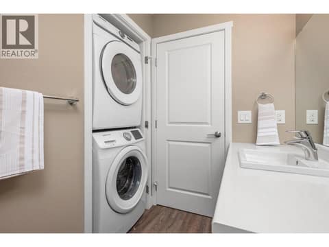 Photo 19 of 1703 43 Avenue Unit# 2, Harwood, Vernon