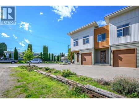 Photo 2 of 1703 43 Avenue Unit# 2, Harwood, Vernon