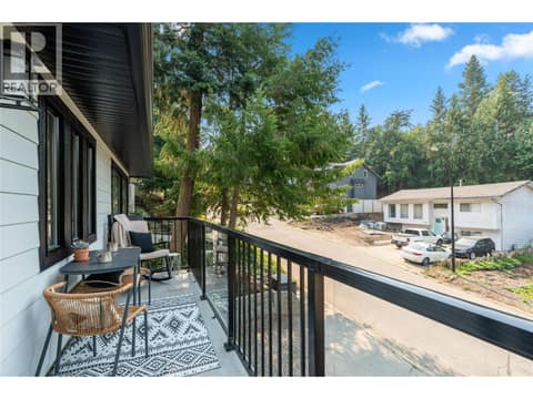 Photo 20 of 3925 Highland Park Crescent, Armstrong/ Spall.