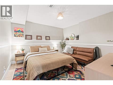 Photo 33 of 3925 Highland Park Crescent, Armstrong/ Spall.