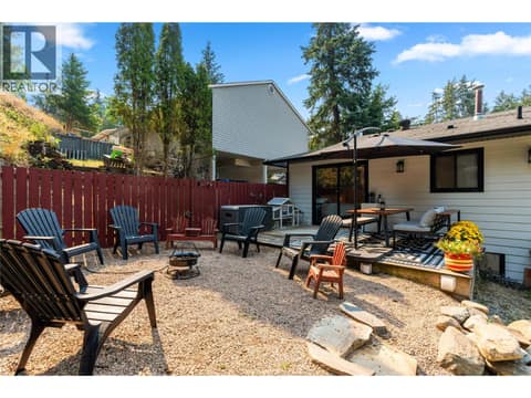Photo 39 of 3925 Highland Park Crescent, Armstrong/ Spall.