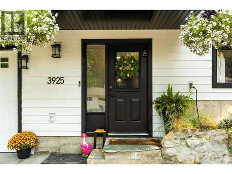 Photo 6 of 3925 Highland Park Crescent, Armstrong/ Spall.