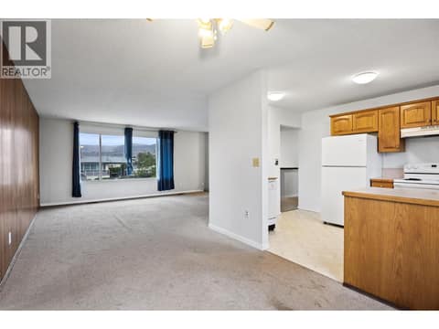 Photo 8 of 650 Richmond Avenue, North Kamloops