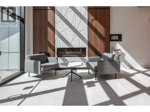 Entryway seating area at 1280 Sutherland Avenue Unit# 602, Springfield/Spall, Kelowna