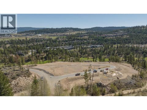 Photo 18 of 192 Wildsong Crescent, Predator Ridge, Vernon