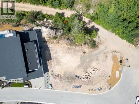Photo 7 of 192 Wildsong Crescent, Predator Ridge, Vernon