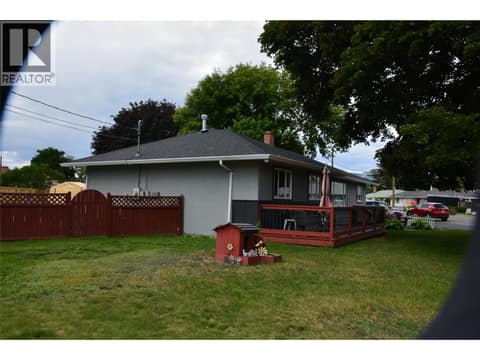 Photo 2 of 601 REGINA Avenue, North Kamloops