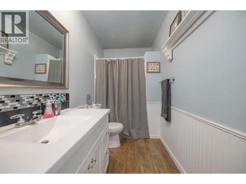 Photo 13 of 2104 20 Avenue, East Hill, Vernon