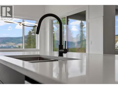 Photo 18 of 2871 Copper Ridge Drive, Smith Creek, West Kelowna