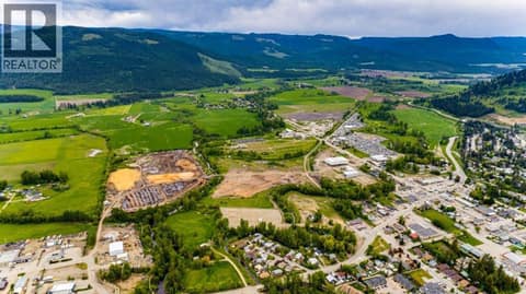 Photo 4 of 1788 Vernon Street, Lumby Valley