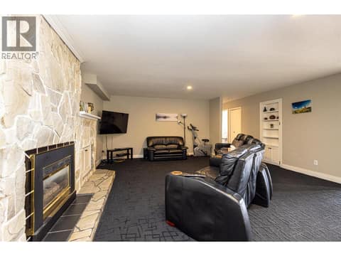 Photo 10 of 3510 Gates Road, Glenrosa, West Kelowna