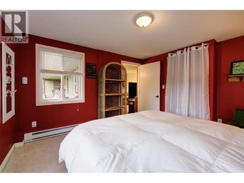 2 windows facing the front yard at 391 Braeloch Road, Upper Mission, Kelowna