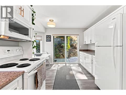 Photo 14 of 913 GREYSTONE Crescent, Aberdeen, Kamloops