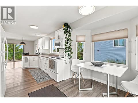 Photo 19 of 913 GREYSTONE Crescent, Aberdeen, Kamloops