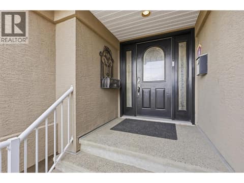 Photo 2 of 2076 MUIRFIELD Road, Aberdeen, Kamloops