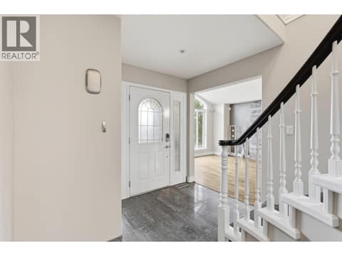Photo 3 of 2076 MUIRFIELD Road, Aberdeen, Kamloops