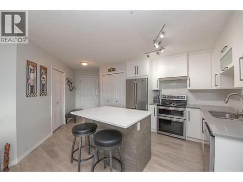 Photo 7 of 4900 Okanagan Avenue Unit# 215, Mission Hill, Vernon