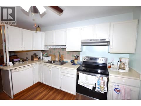 Photo 10 of 3608 27 Avenue Unit# 301, City of Vernon