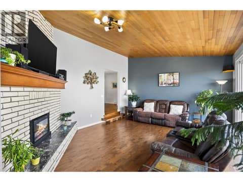 Photo 11 of 420 Gleneagles Drive, Aberdeen, Kamloops