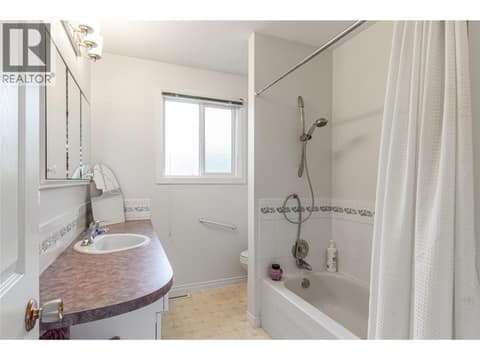 Photo 12 of 285 Dell Road, Rutland South, Kelowna