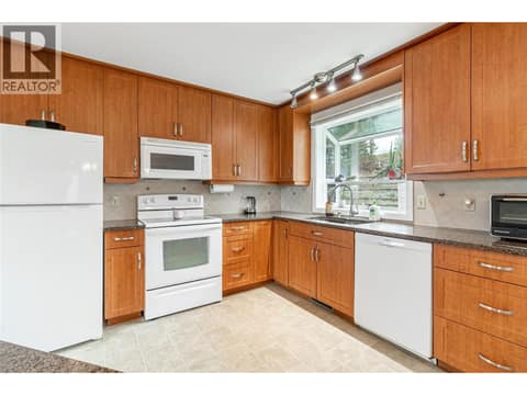 Photo 7 of 285 Dell Road, Rutland South, Kelowna